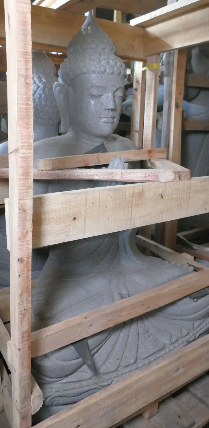 Product image 2 of the product “Seated Buddha, position Namaste, 100cm high riverstone ”
